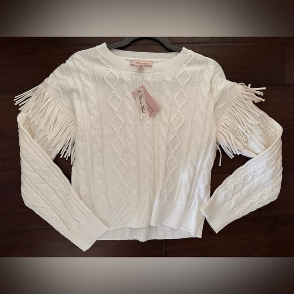 Philosophy Sweaters - Philosophy cream cable knit fringe sweater in a viscose blend Women’s size S NWT